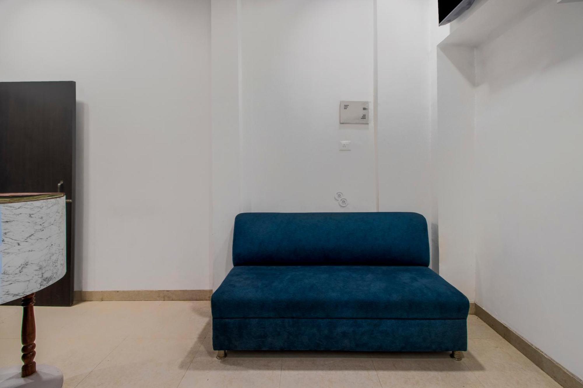Hotel O Om Pushp Residency Mathura Kültér fotó