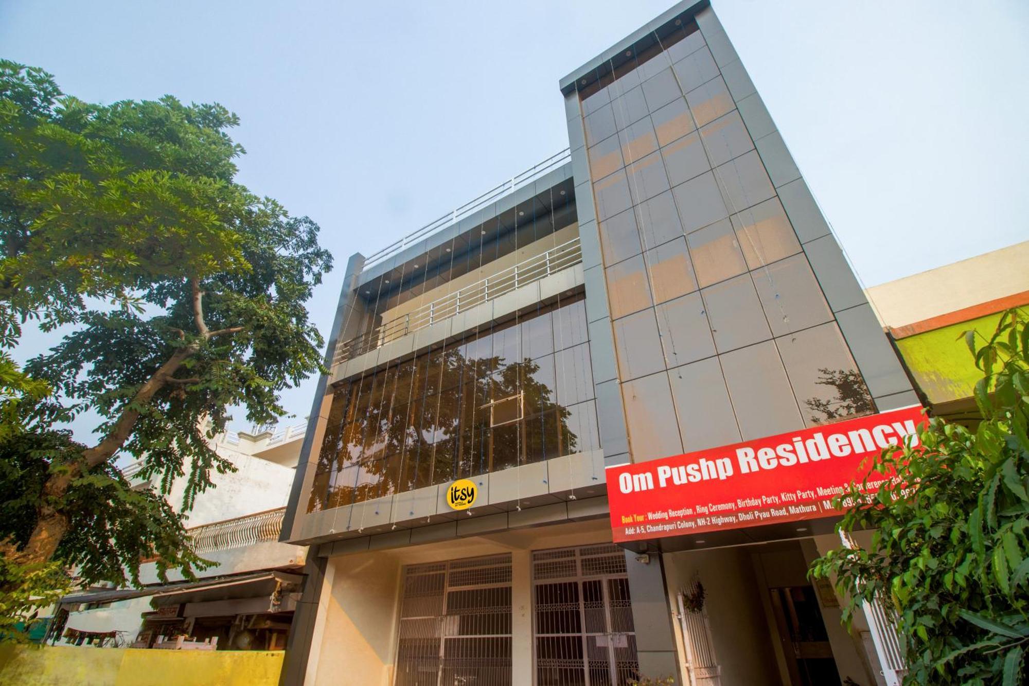 Hotel O Om Pushp Residency Mathura Kültér fotó