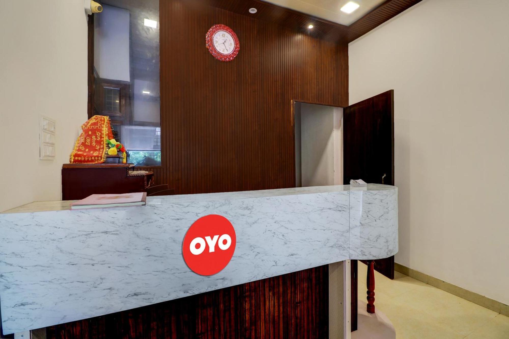 Hotel O Om Pushp Residency Mathura Kültér fotó